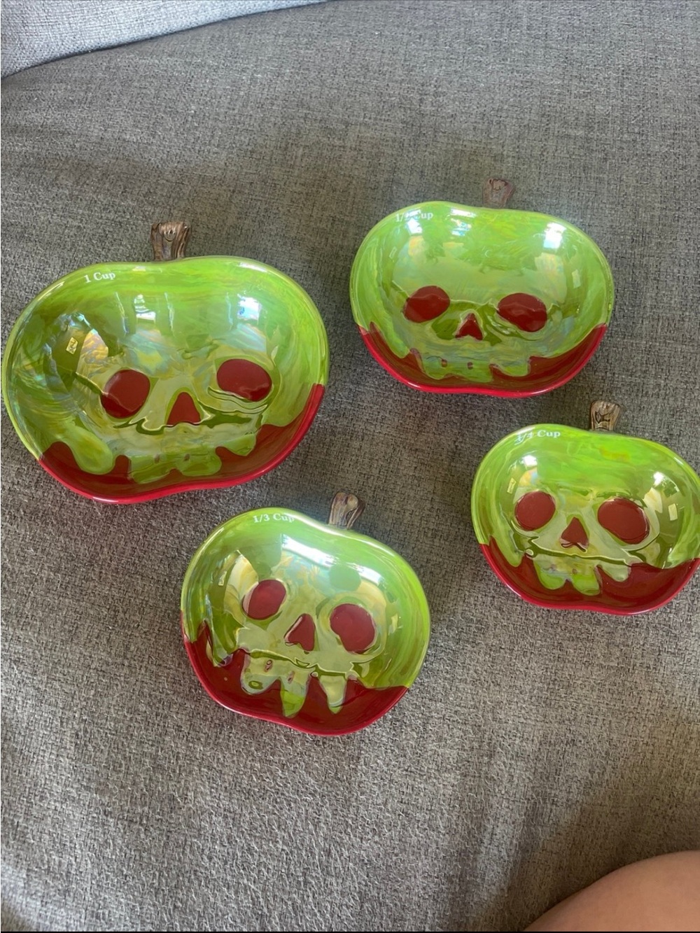 Disney Poison Apple measuring cups
